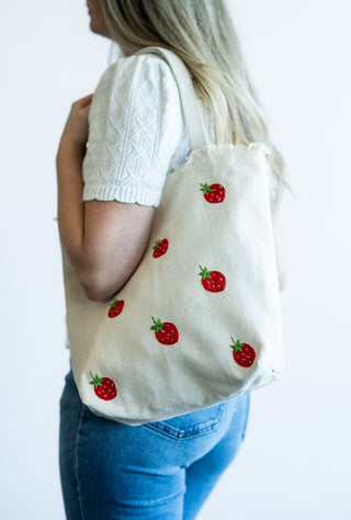 Strawberry Patch Everyday Tote in Natural